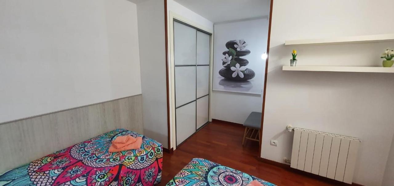 Apartamento Vilallonga Figueres  Exteriér fotografie
