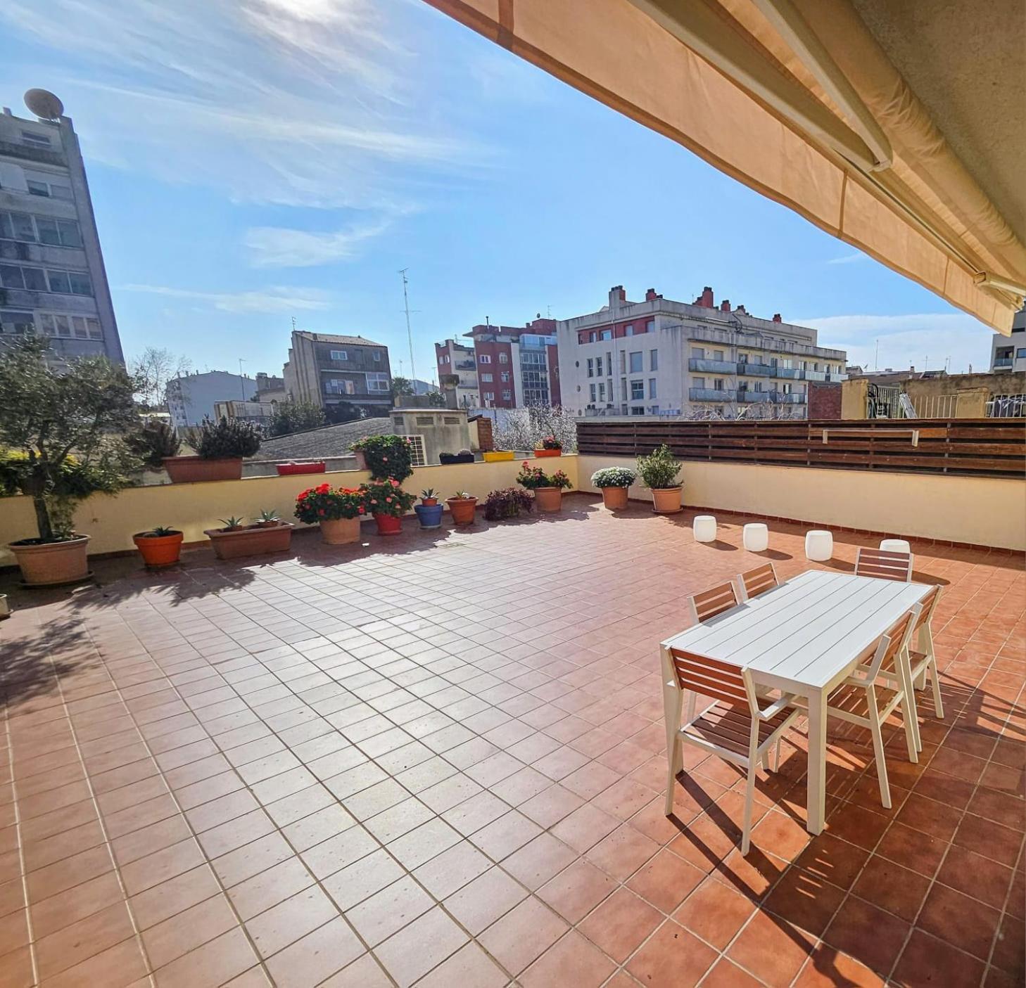 Apartamento Vilallonga Figueres  Exteriér fotografie