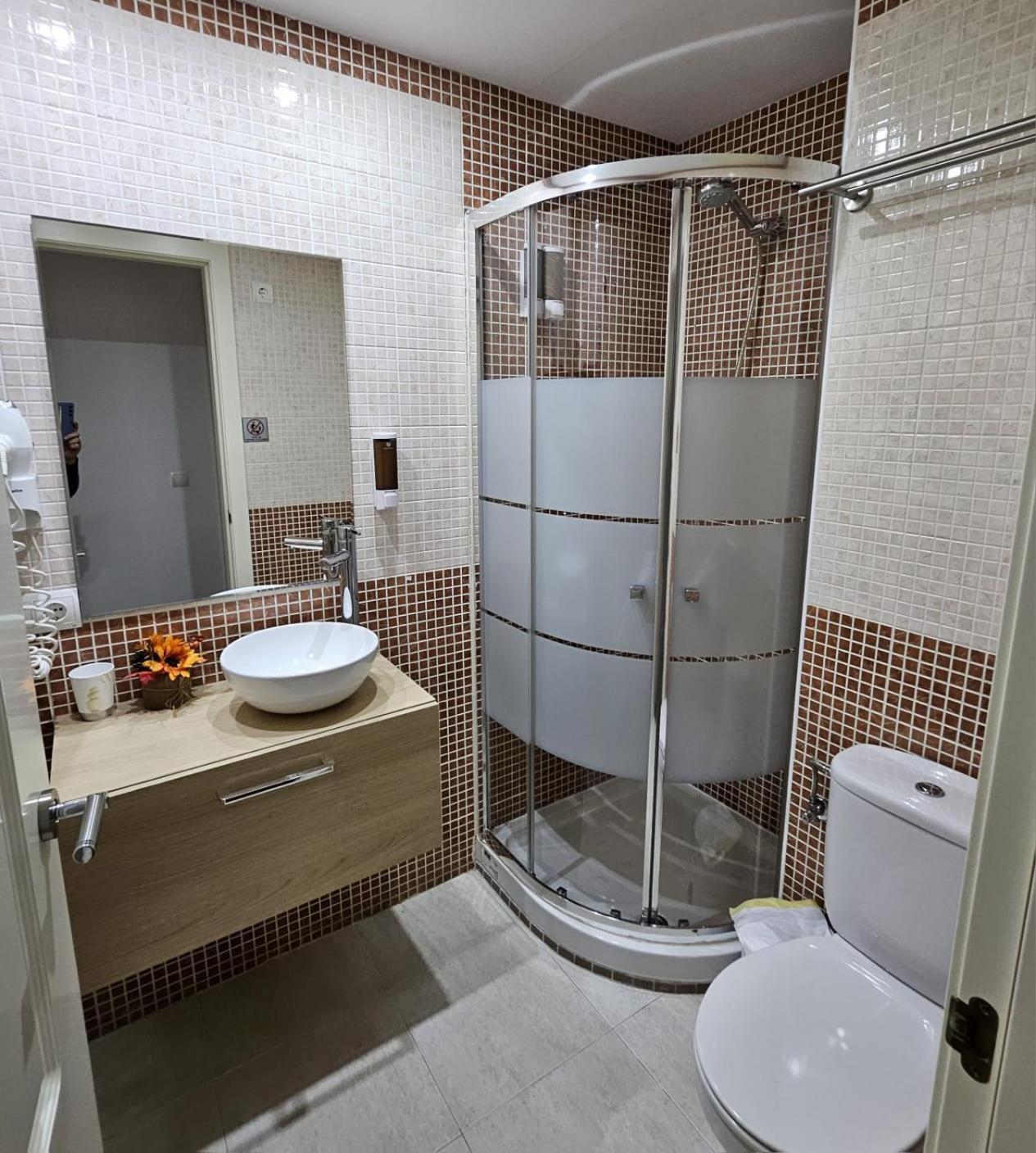 Apartamento Vilallonga Figueres  Exteriér fotografie