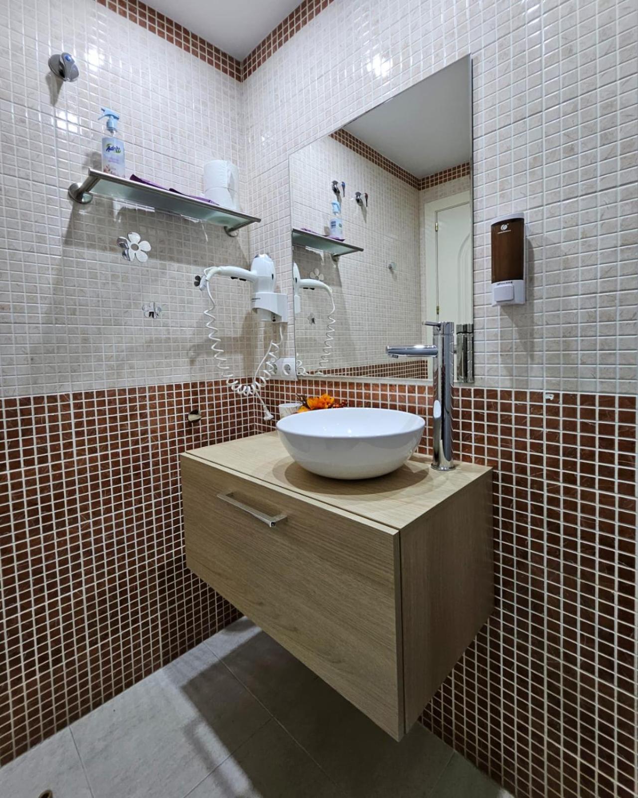 Apartamento Vilallonga Figueres  Exteriér fotografie