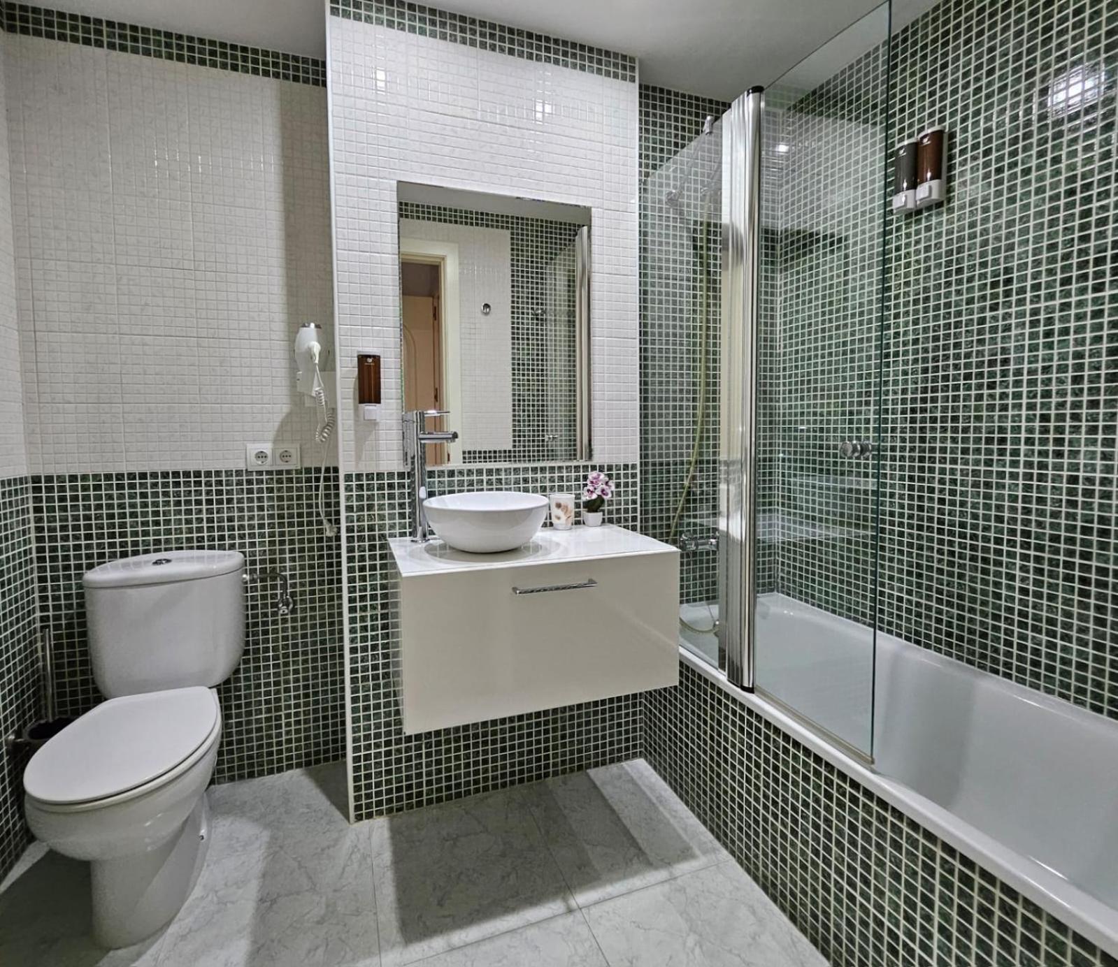 Apartamento Vilallonga Figueres  Exteriér fotografie